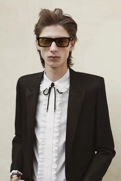 Look 9